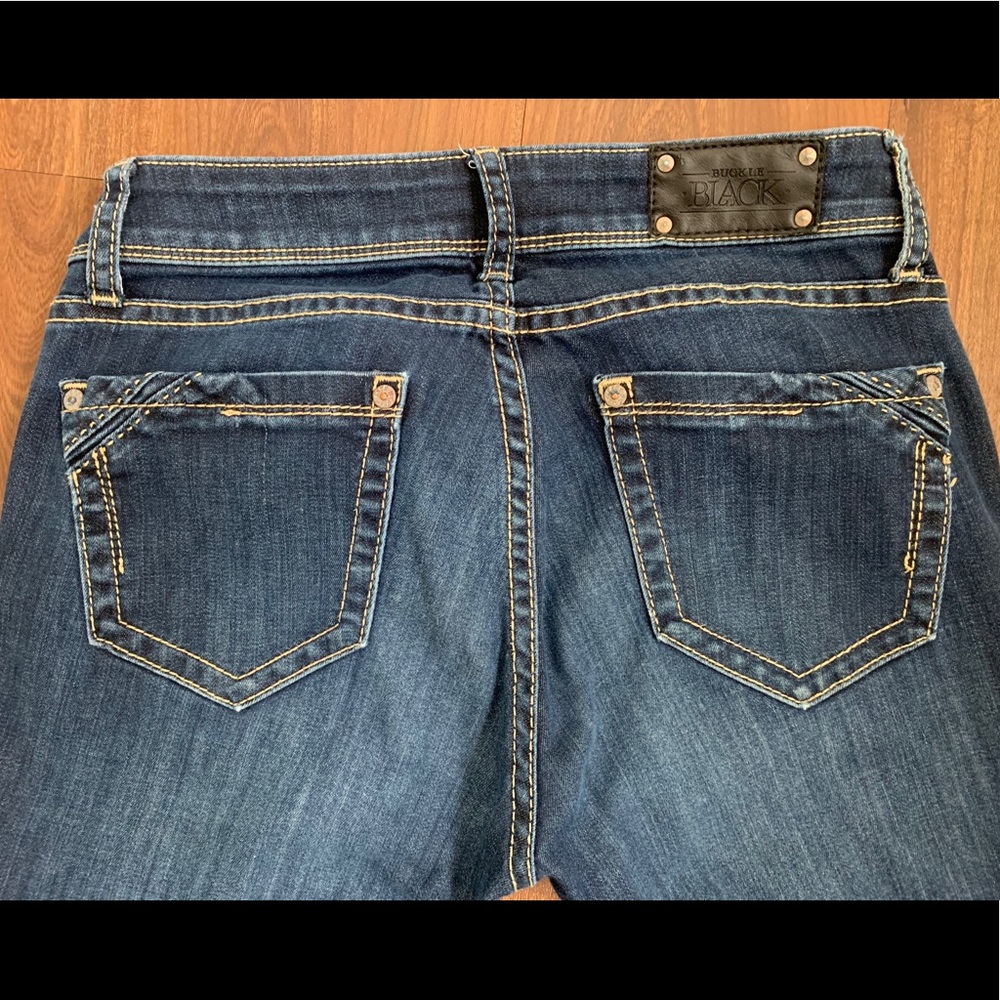 Buckle jeans